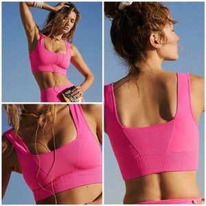 Free People Good Karma Square Neck Bra
In Hot Pink XS/S